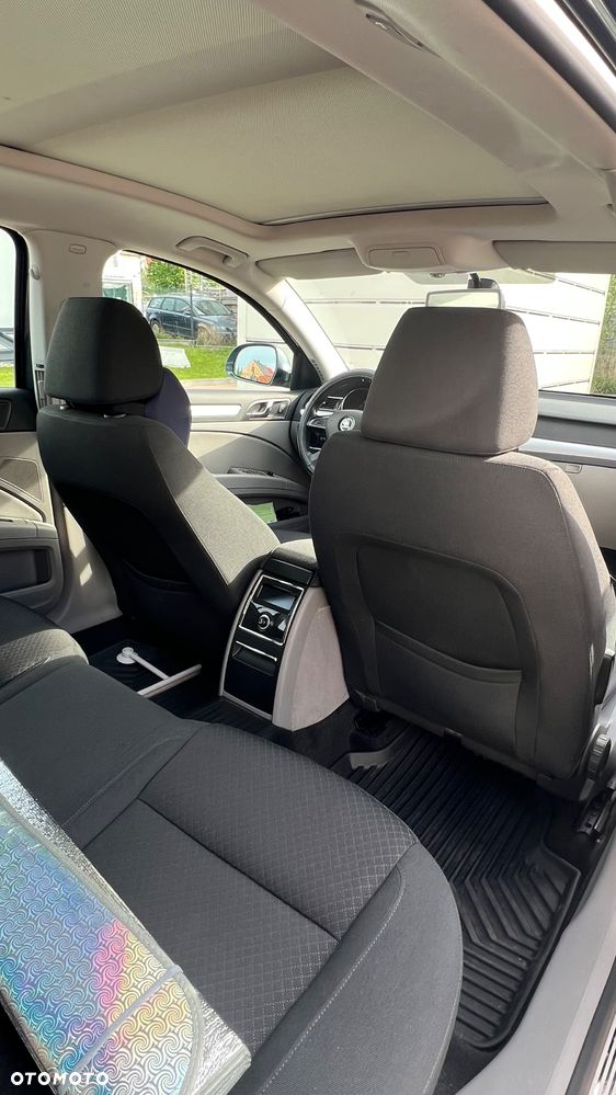 Skoda Superb 1.6 TDI Active DSG - 28
