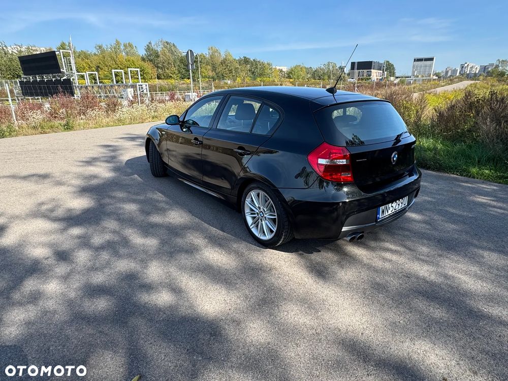 BMW Seria 1 130i - 23