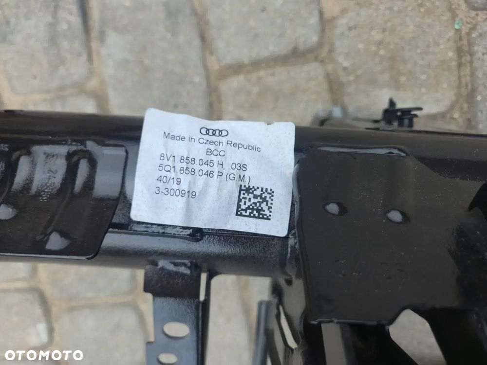 AUDI A3 8V STELAŻ DESKI BELKA POD KONSOLĘ - 2