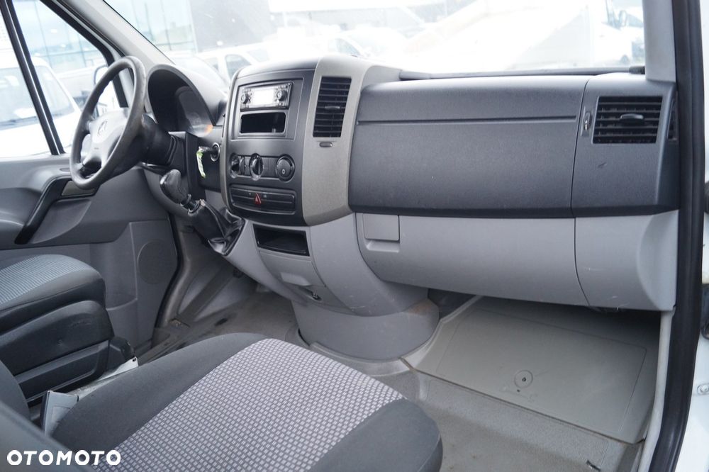 Mercedes-Benz Sprinter - 19