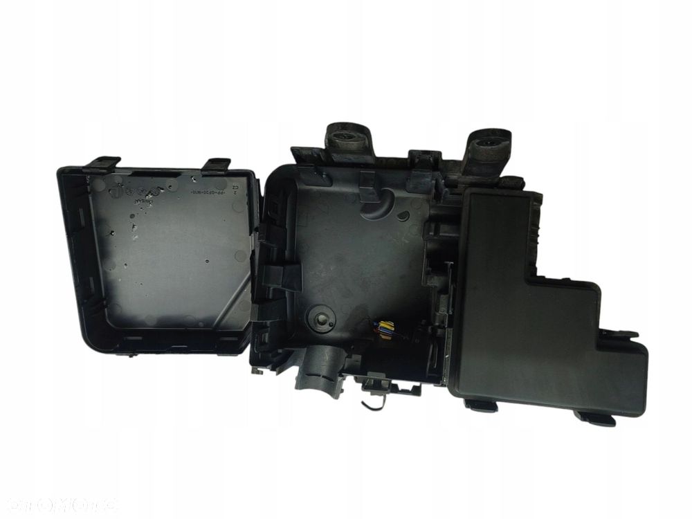 SKRZYNKA BEZPIECZNIKÓW NISSAN QASHQAI J11 LIFT (2017-2021) 1.3 DIG-T 140KM - 1