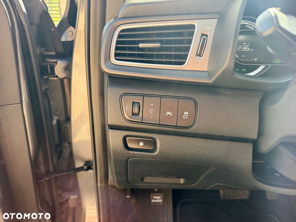 Kia Niro 1.6 GDI Hybrid M - 17