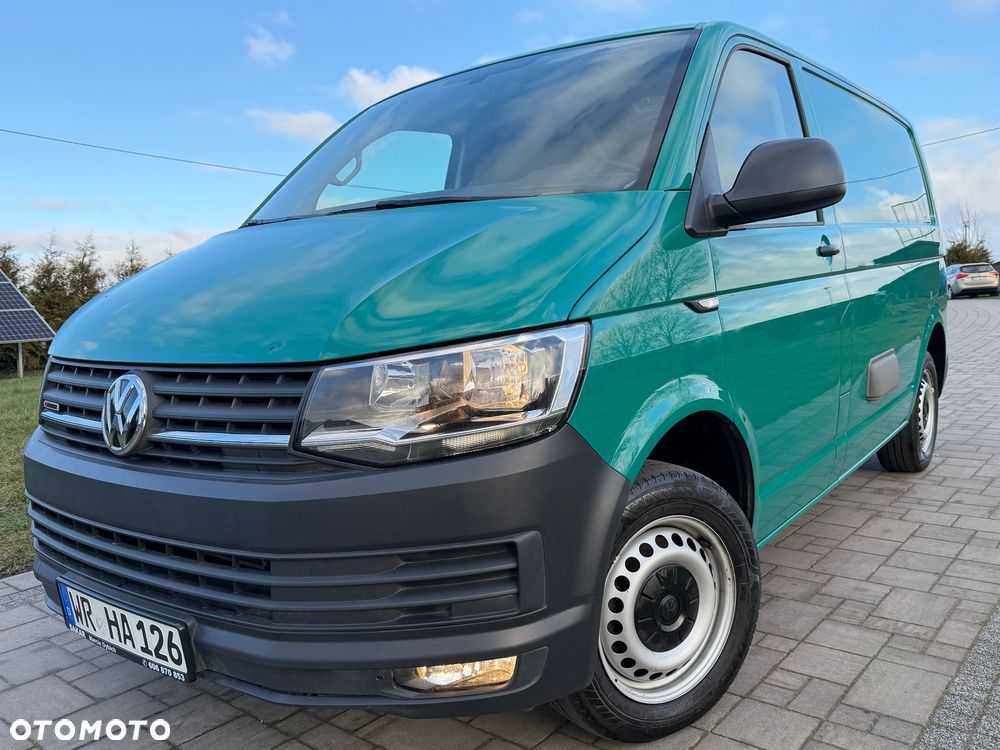 Volkswagen Transporter - 1