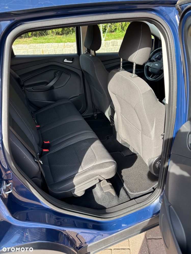 Ford Kuga 1.5 EcoBoost 2x4 Trend - 14