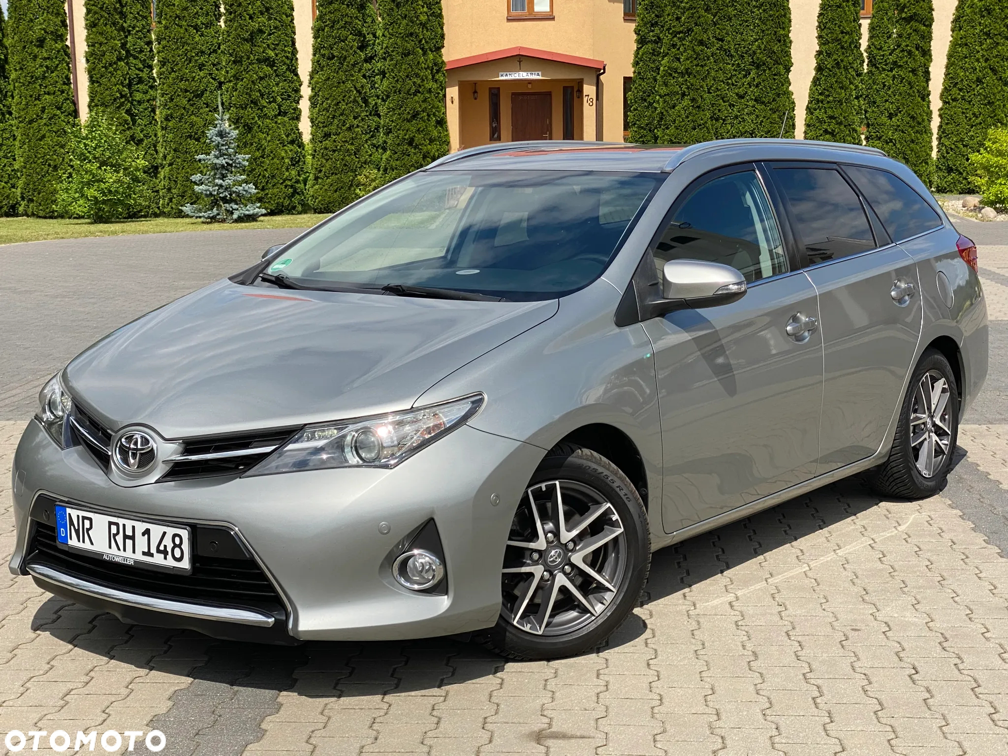 Toyota Auris - 2