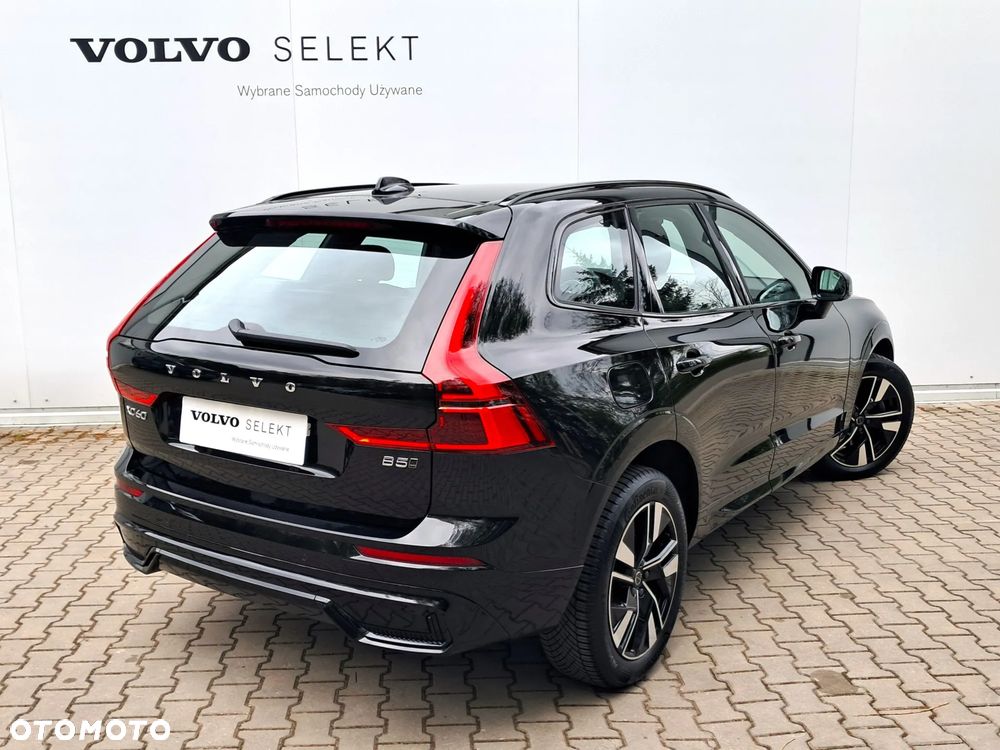Volvo XC 60 B5 B AWD Plus Dark - 9
