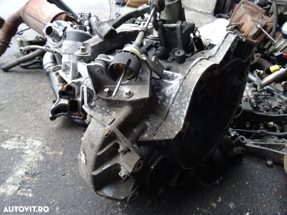 Cutie viteze 6 trepte Opel Astra H 1.3 CDTI  Z13DTH din 2005 - 1
