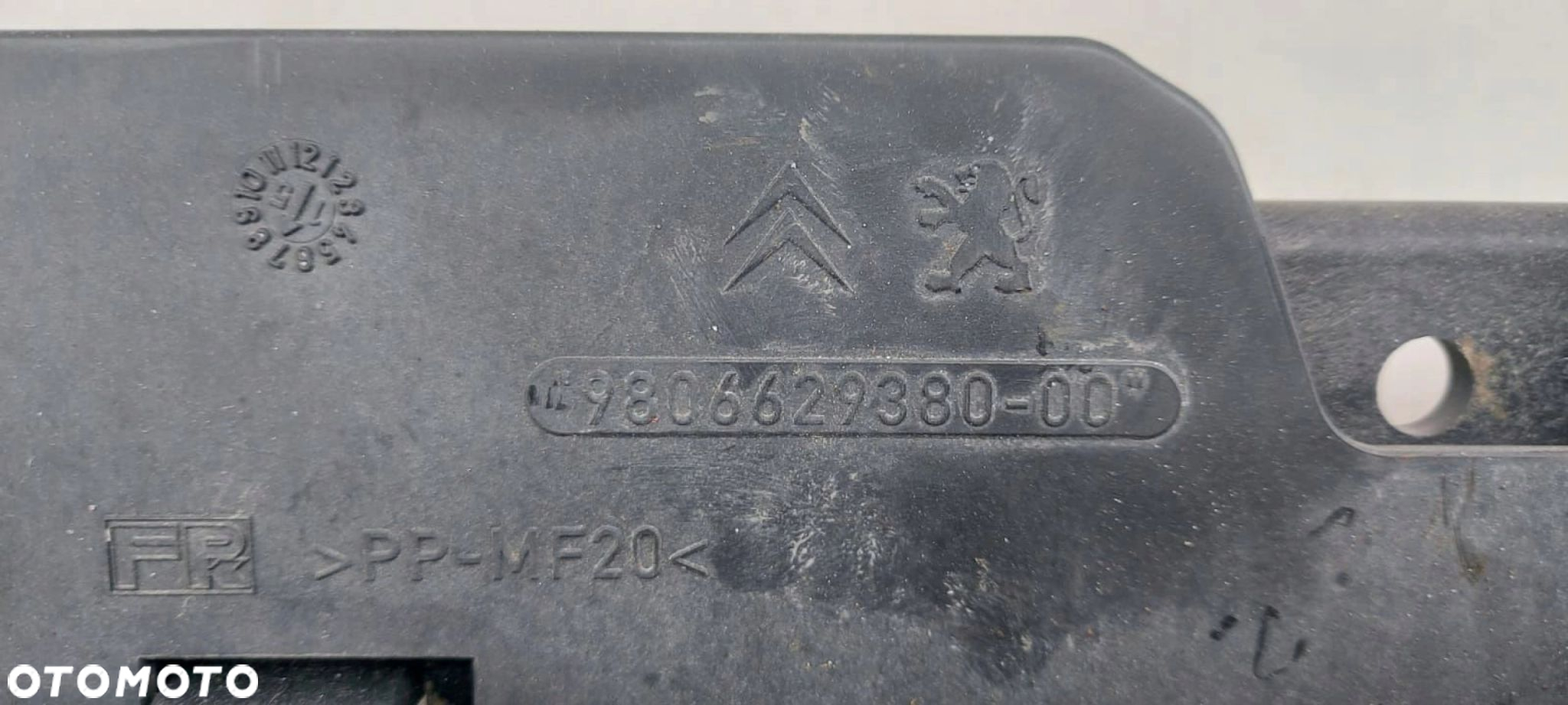 PAS PRZEDNI GÓRNY WZMOCNIENIE CITROEN C4 PICASSO II 9806629380 - 2