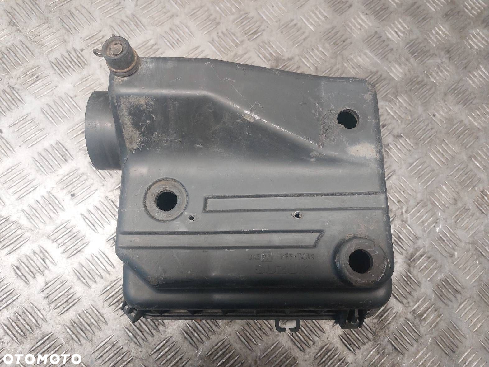 OBUDOWA FILTRA POWIETRZA SUZUKI VITARA I 2.0 HDI - 2