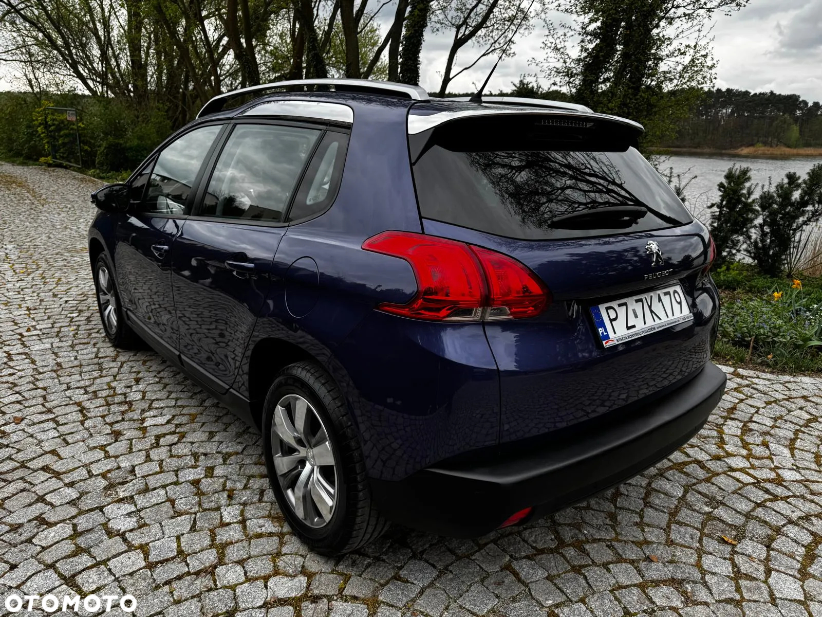 Peugeot 2008 1.2 Pure Tech Style - 11