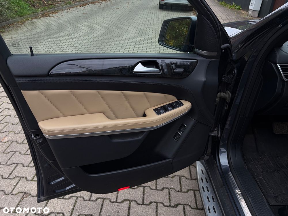 Mercedes-Benz GL 500 4Matic (BlueEFFICIENCY) 7G-TRONIC - 10