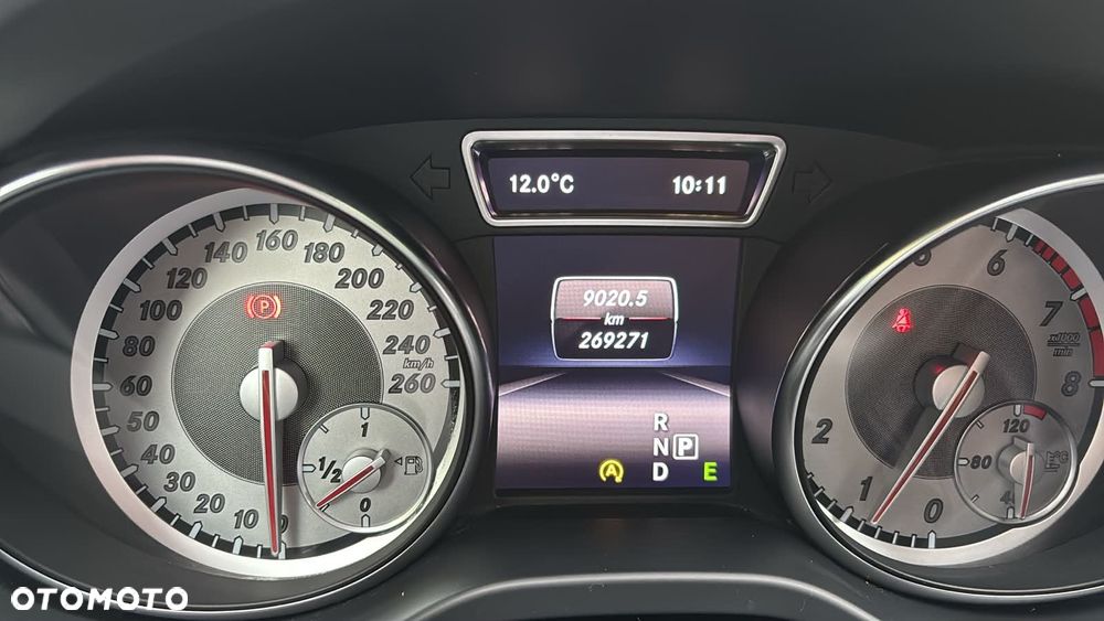 Mercedes-Benz GLA 250 4-Matic - 12
