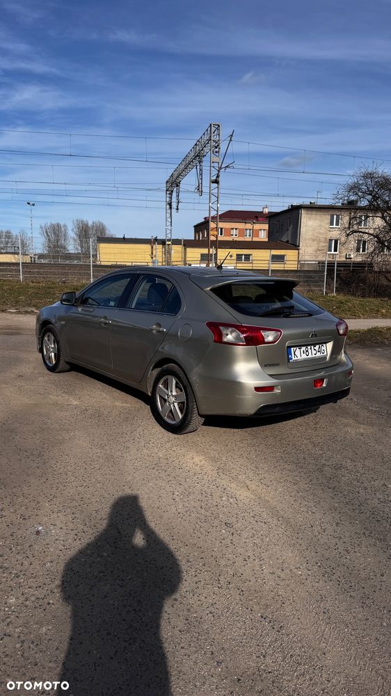 Mitsubishi Lancer - 5