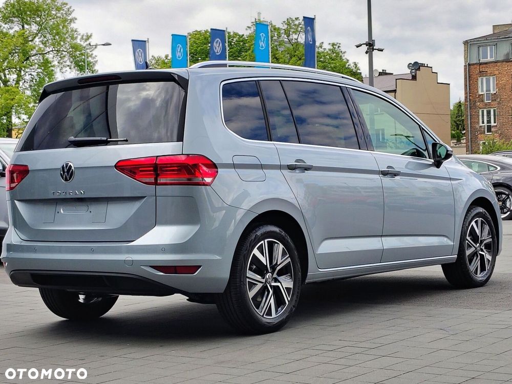 Volkswagen Touran - 6
