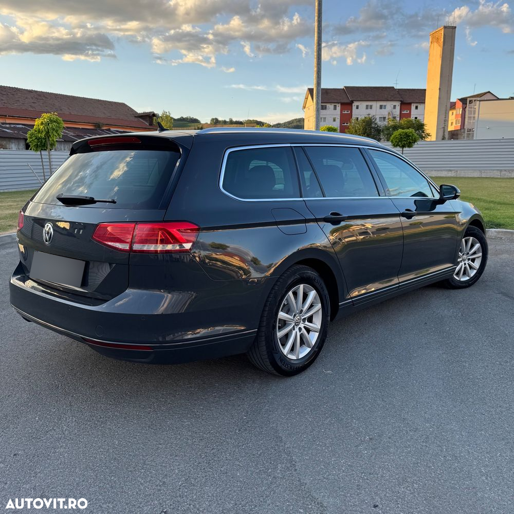Volkswagen Passat Variant 2.0 TDI DSG Highline - 8