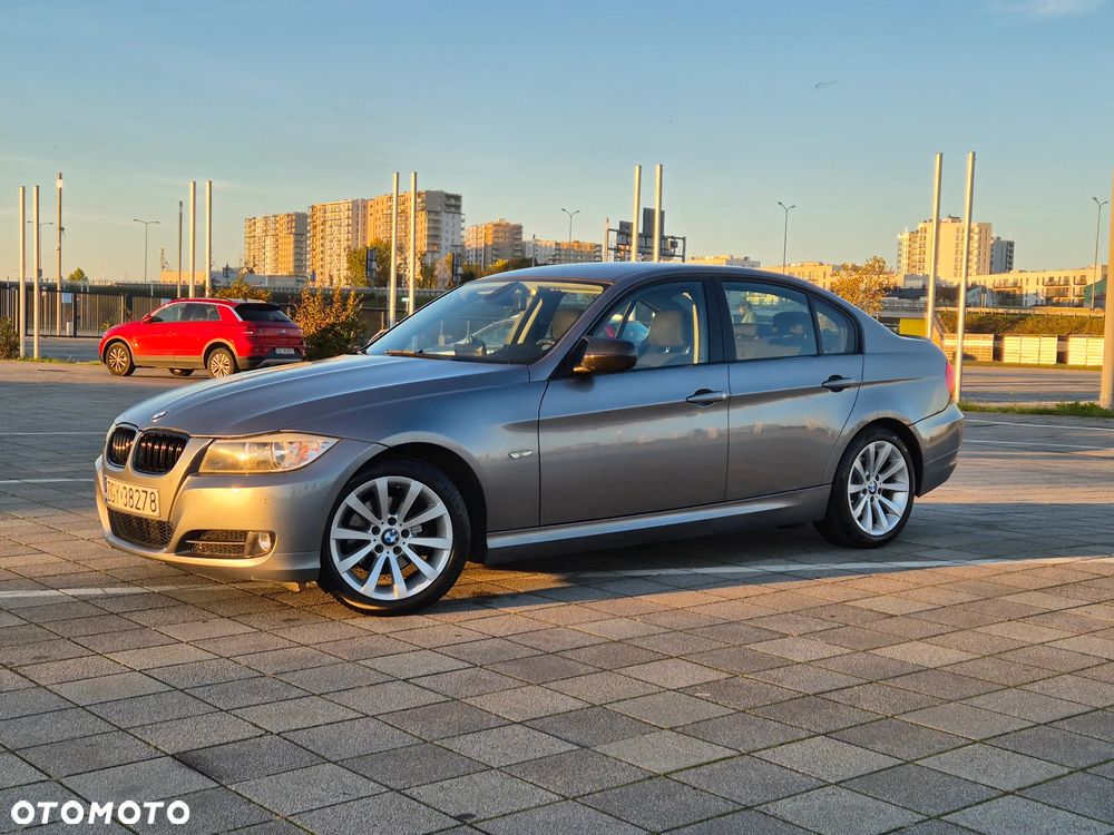 BMW Seria 3 320i - 2