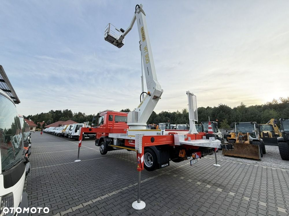 MAN TGL 7.150 Zwyżka Wumag-Palfinger WT300 wysięg 30m-bok 20m+Pilot - 22