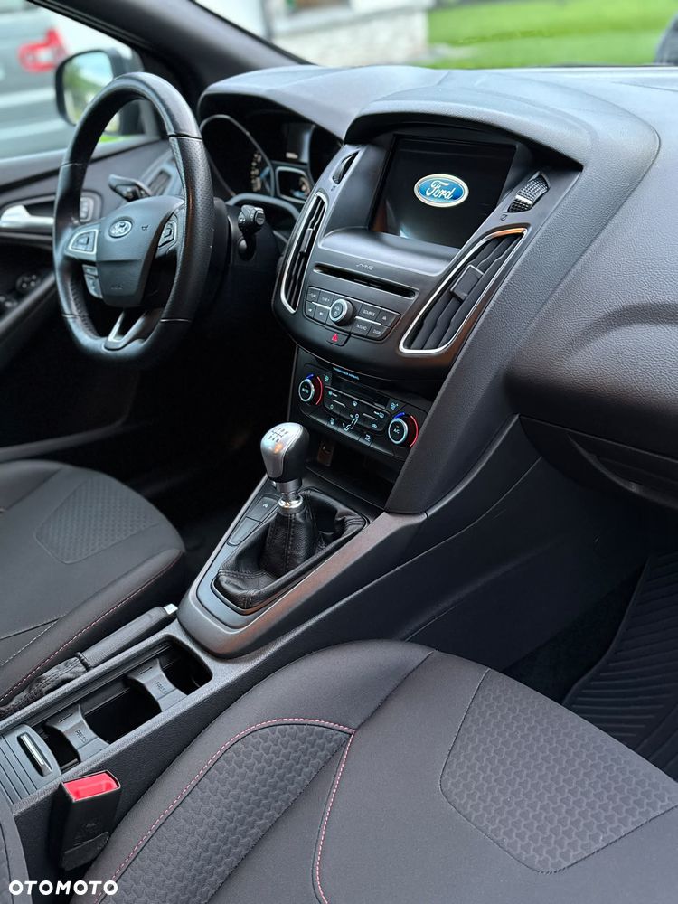 Ford Focus 1.5 EcoBoost ST-Line ASS - 9