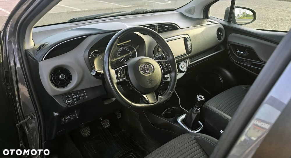 Toyota Yaris - 11