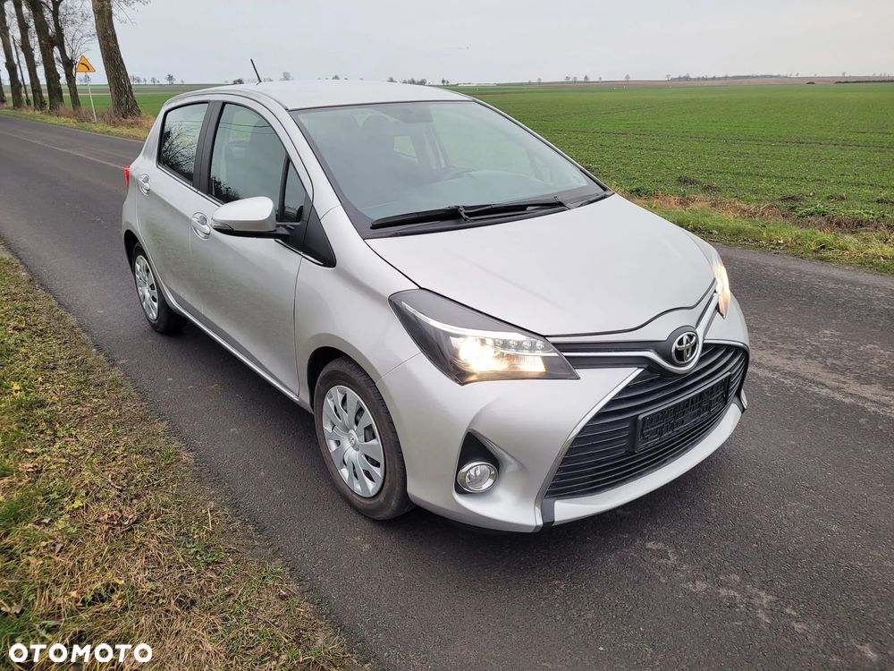 Toyota Yaris 1.0 Premium - 7