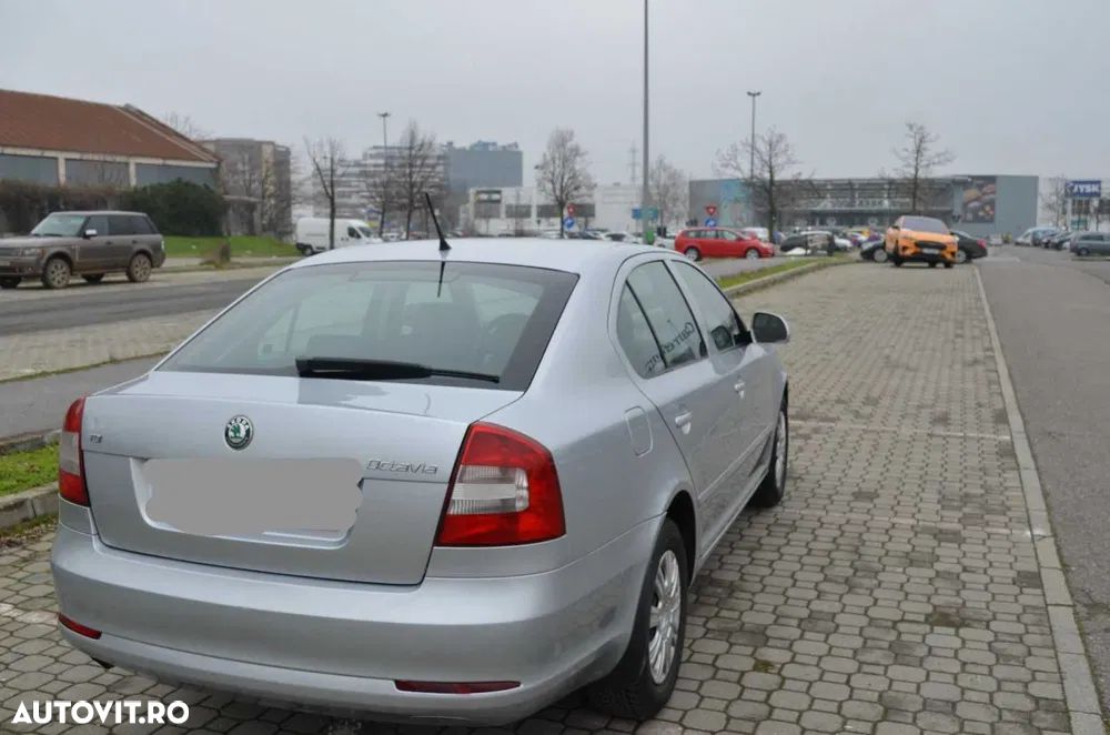 SKODA Octavia 2011 — imagine 2