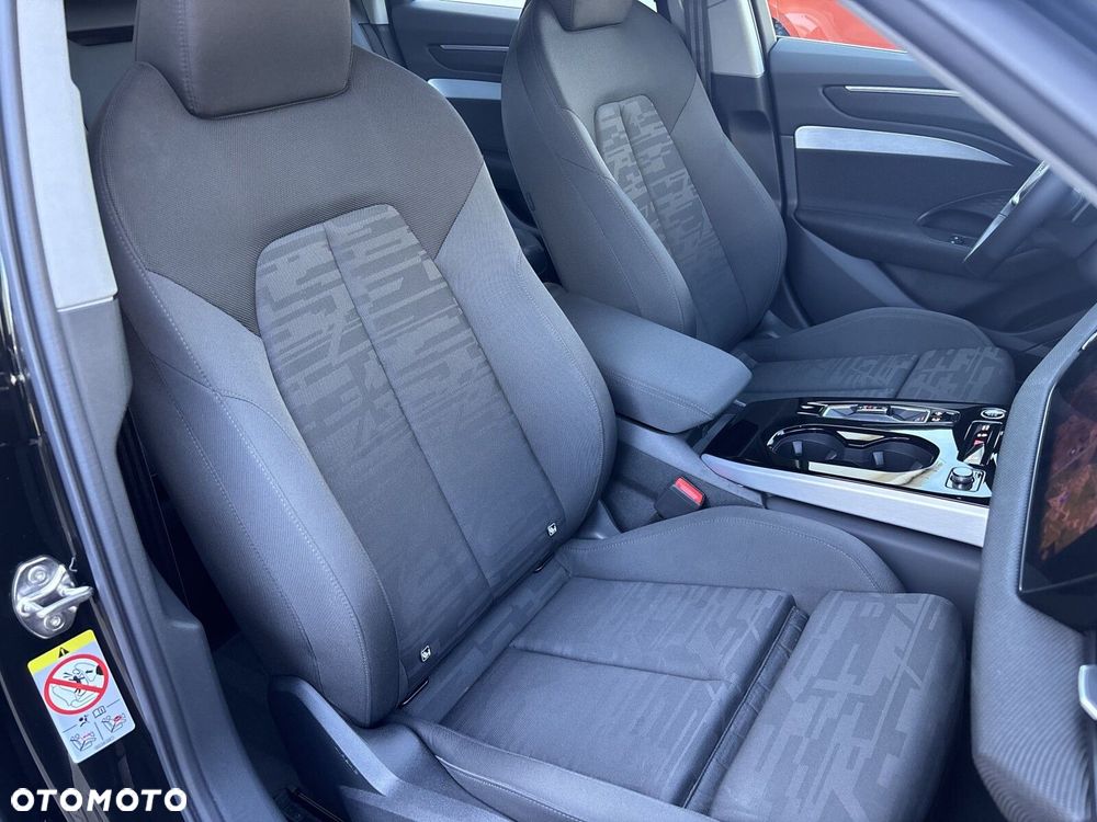 Audi A6 Avant - 32