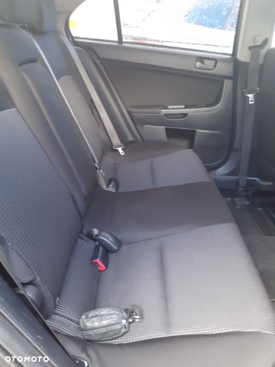 Mitsubishi Lancer - 5