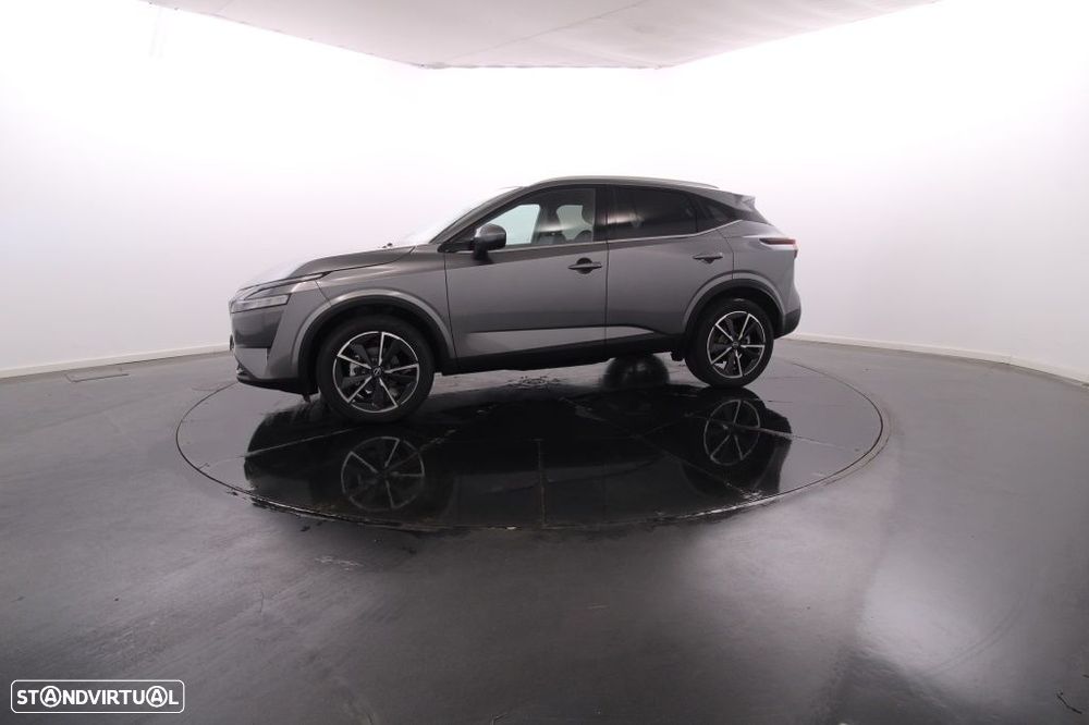 Nissan Qashqai 1.3 DIG-T Tekna SKY - 2
