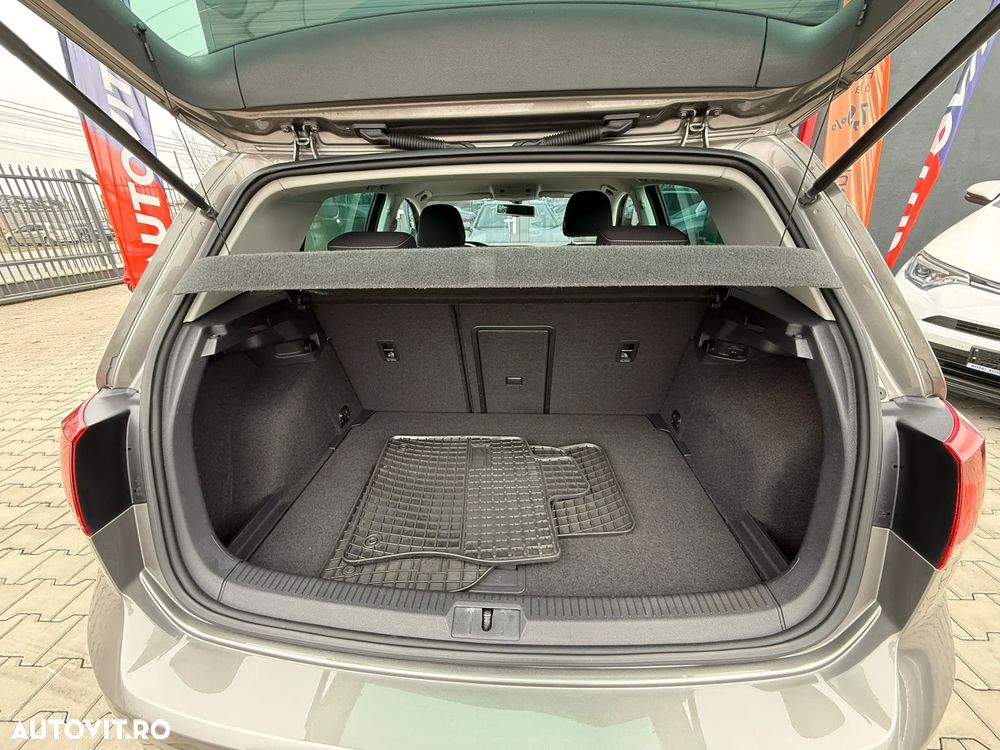 Volkswagen Golf 1.2 TSI BlueMotion Technology Cup - 27