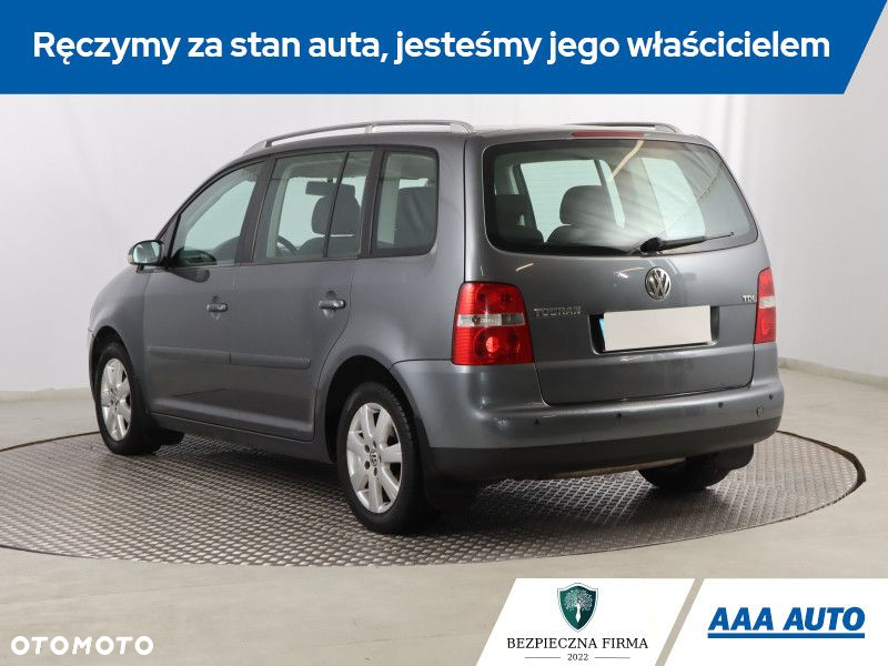 Volkswagen Touran - 5
