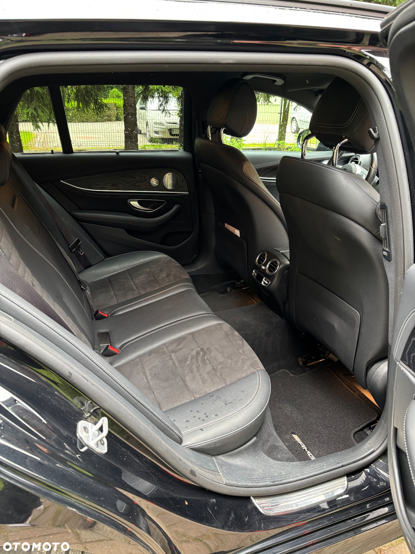 Mercedes-Benz Klasa E 300 d 9G-TRONIC - 9