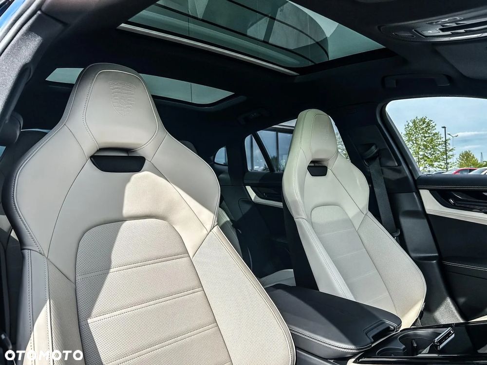 Porsche Panamera Standard - 11