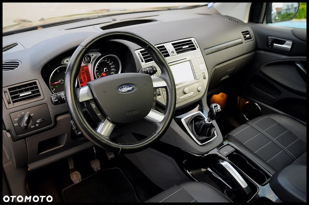 Ford Kuga 2.0 TDCi Titanium - 5