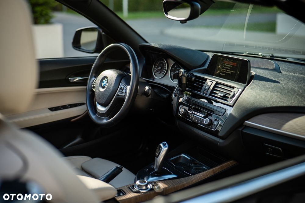BMW Seria 2 220i - 12