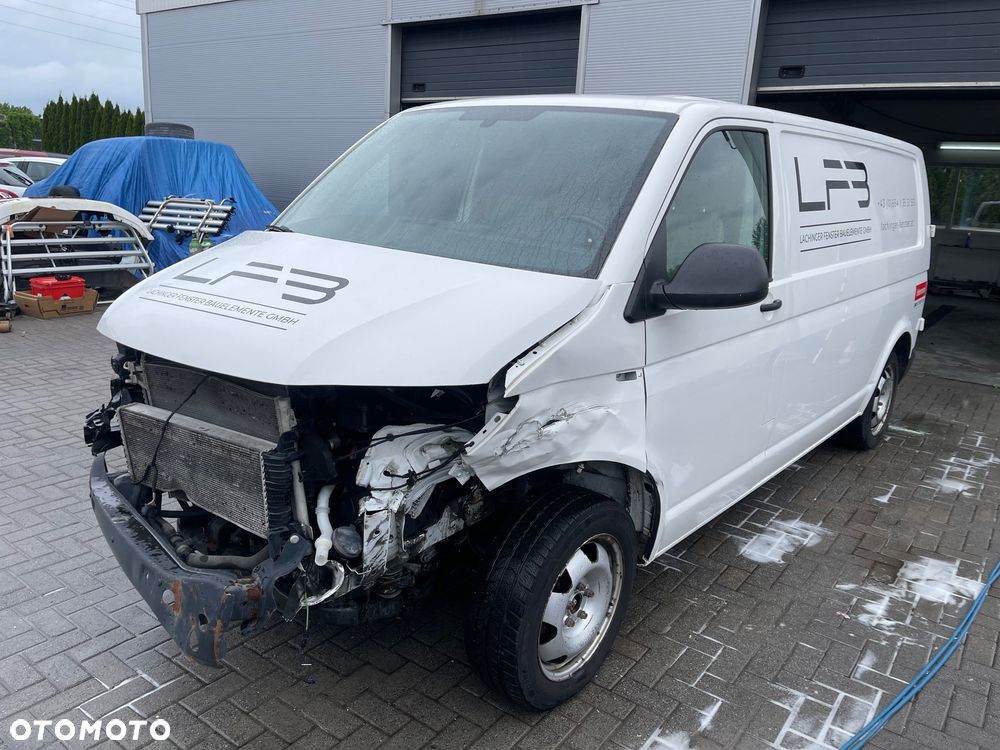 Volkswagen Transporter - 4