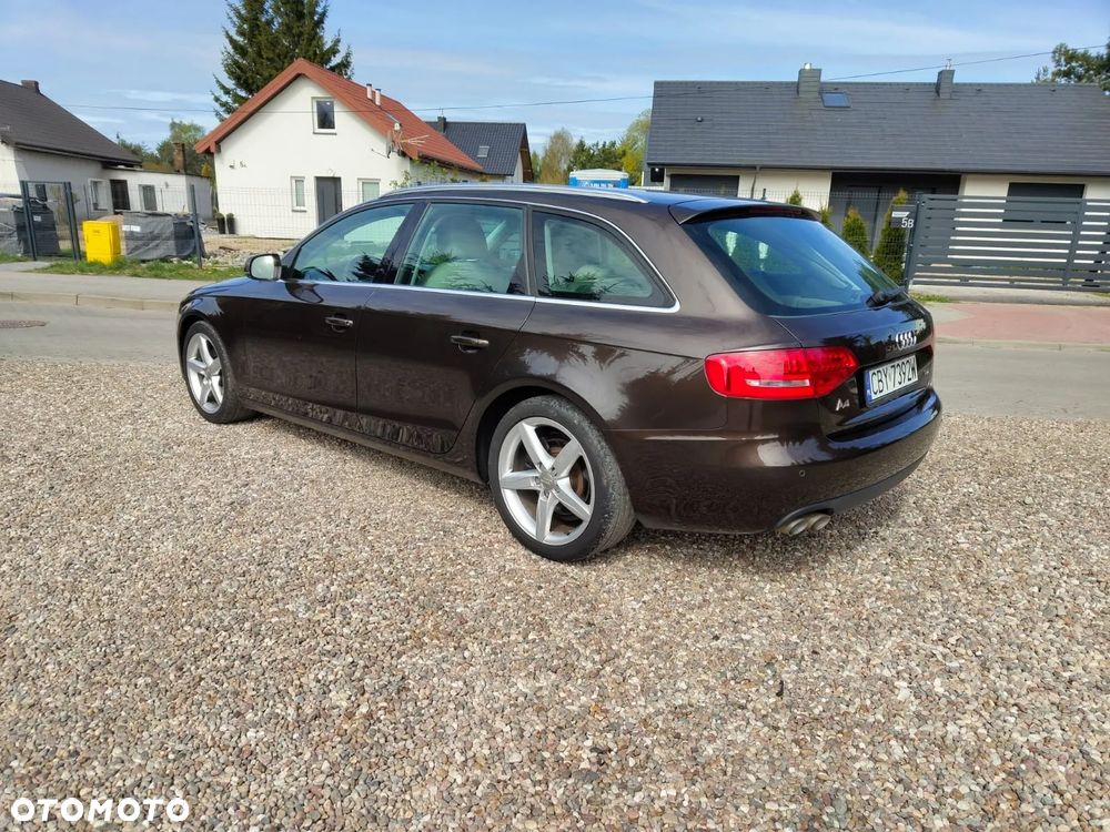 Audi A4 Avant 2.0 TDI - 13