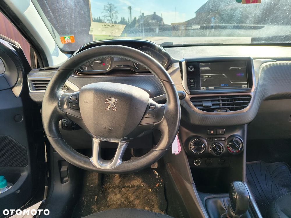 Peugeot 2008 - 18
