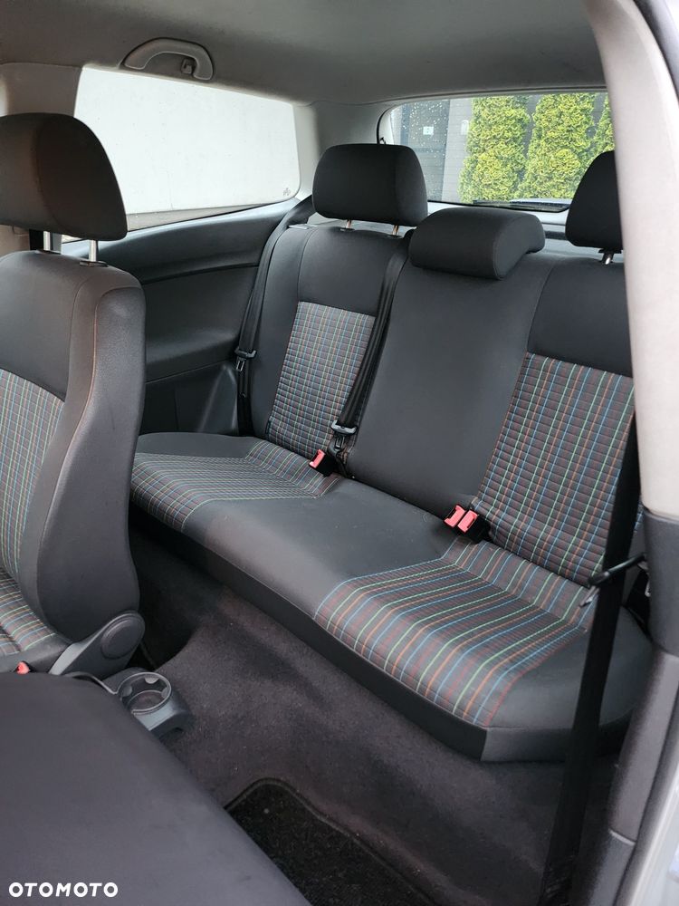 Volkswagen Polo - 6