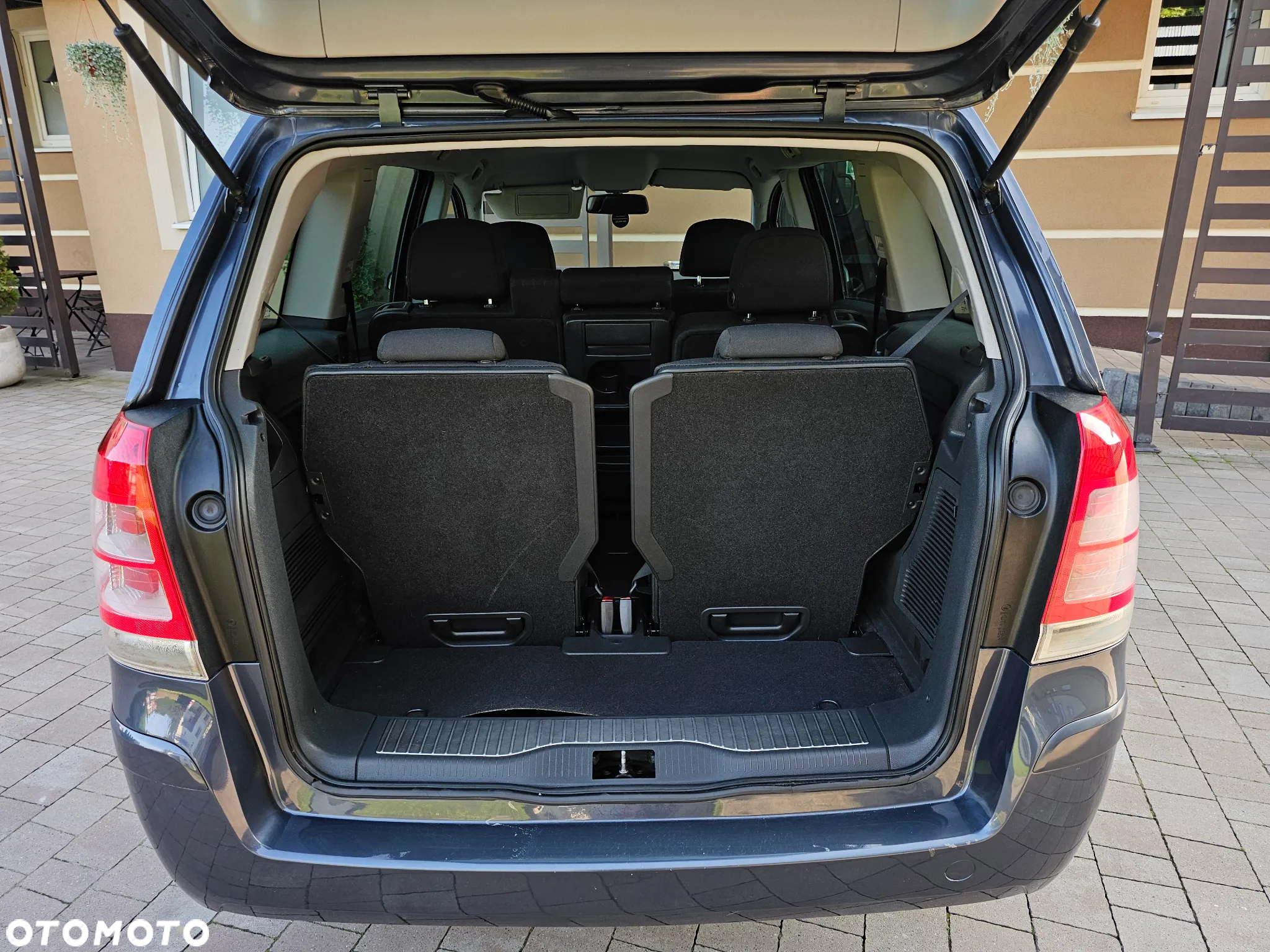Opel Zafira 1.8 Active - 11