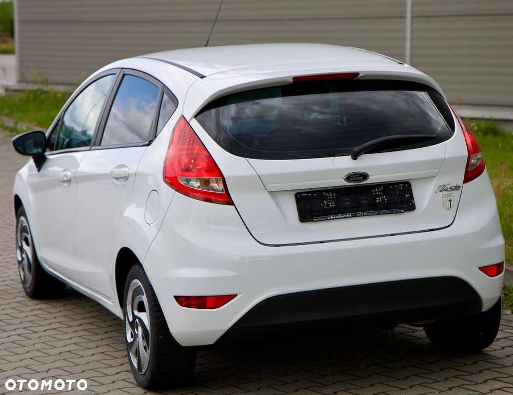 Ford Fiesta 1.25 Ambiente - 17