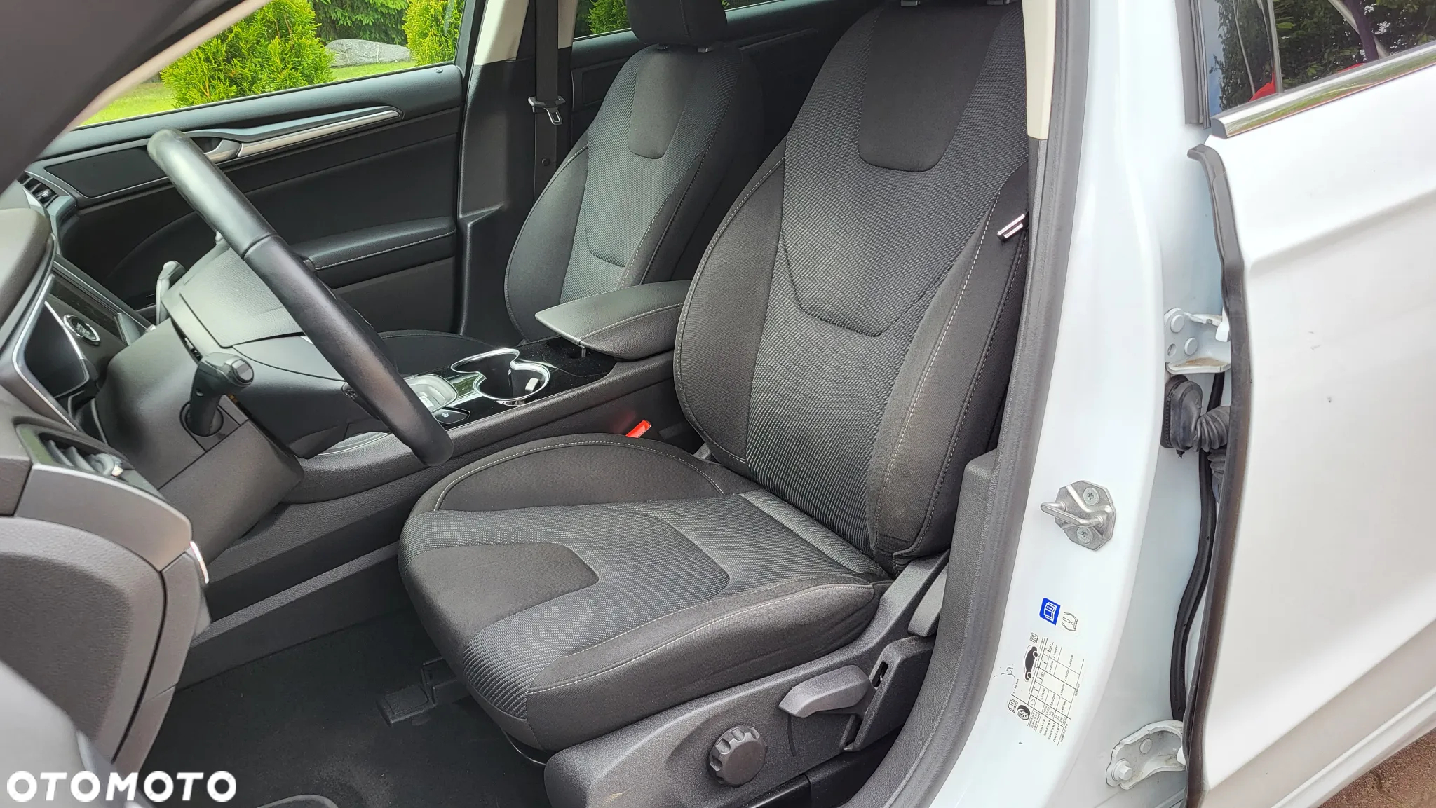 Ford Mondeo 2.0 TDCi Titanium - 9