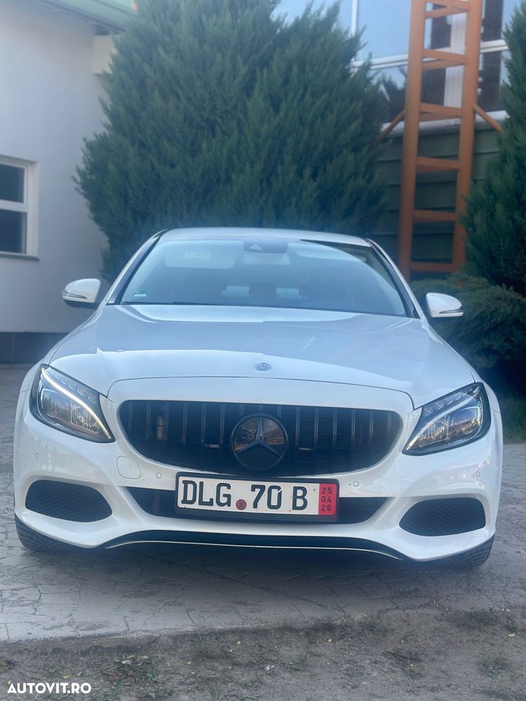 Mercedes-Benz C 220 CDI DPF Automatik BlueEFFICIENCY Avantgarde - 2