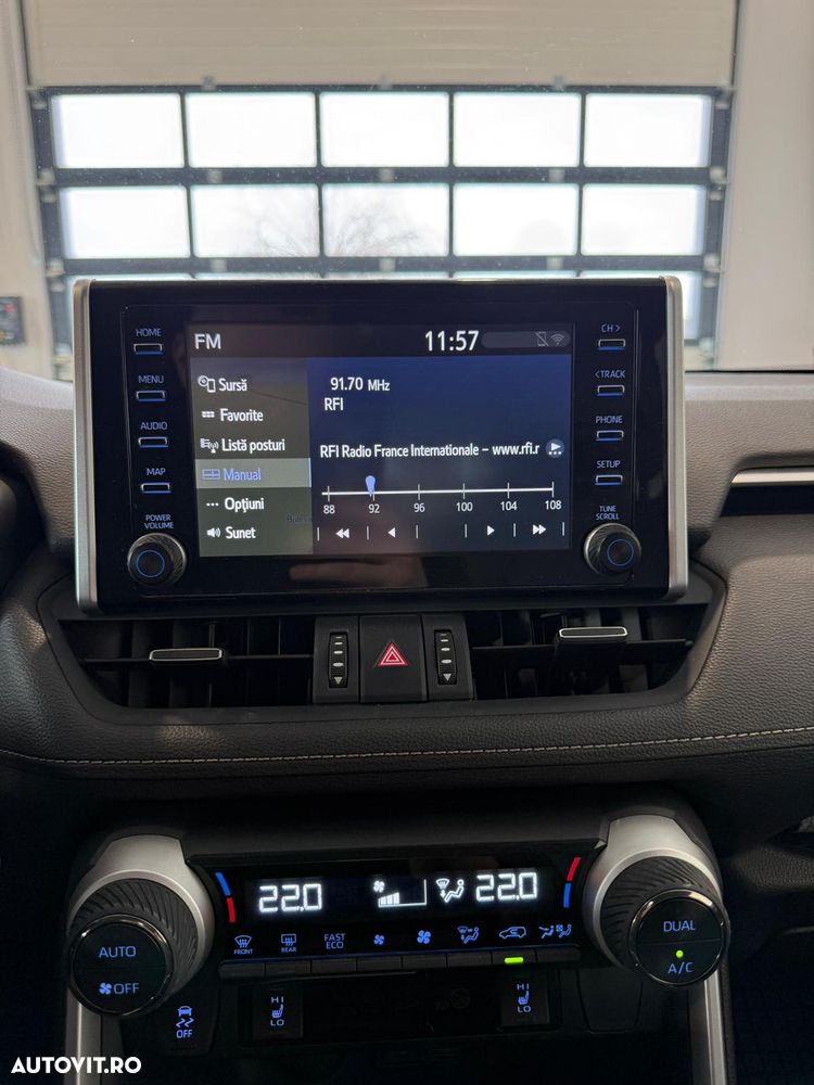 Toyota RAV4 2.5 VVT-iE 4x4 Luxury - 28