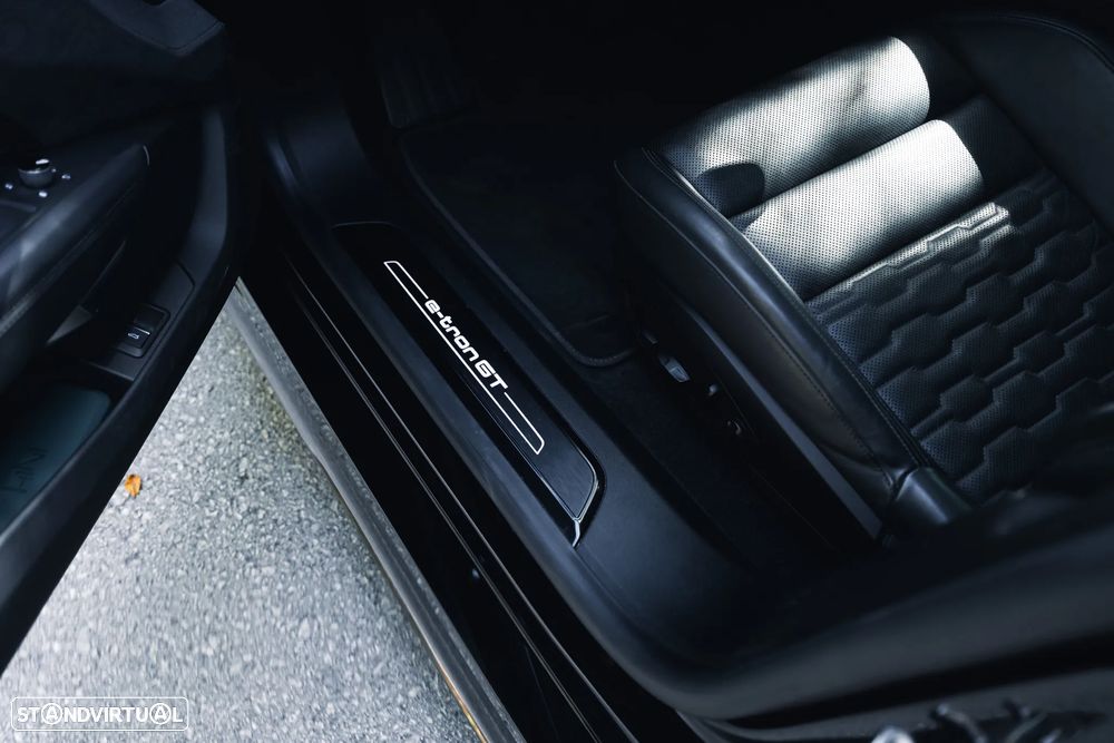 Audi e-tron GT quattro - 51