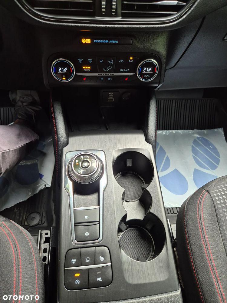 Ford Kuga 2.0 EcoBlue 4x4 ST-LINE - 31
