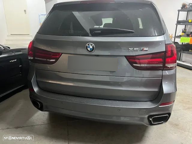 BMW X5 25 d sDrive Comfort 7L - 12
