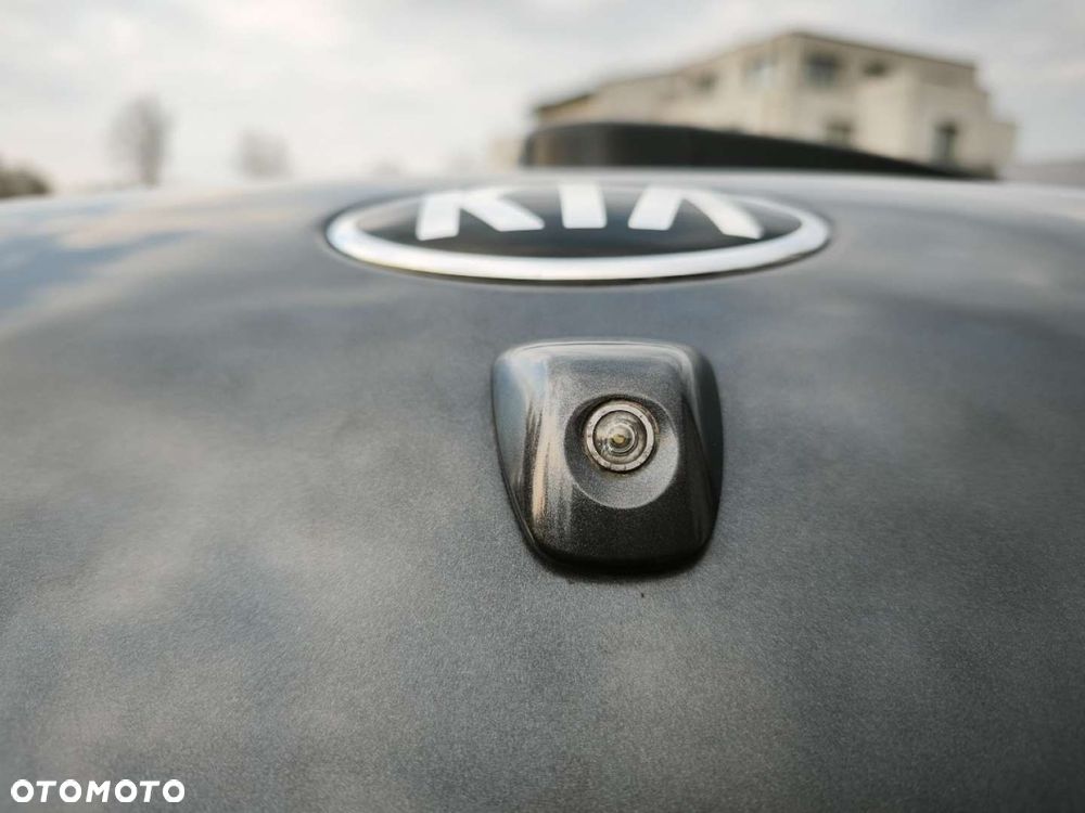 Kia Ceed - 16