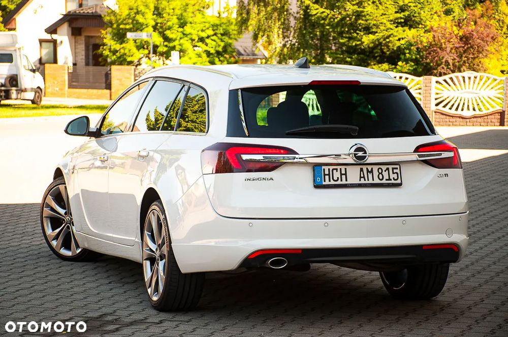 Opel Insignia 2.0 CDTI Executive S&S - 12
