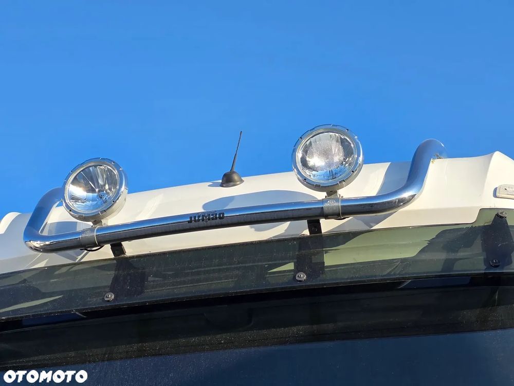 Mercedes-Benz ACTROS - 16