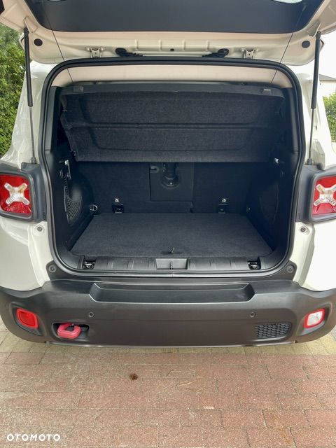 Jeep Renegade - 17